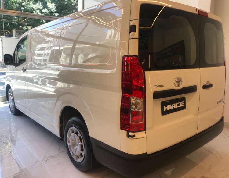 Toyota HiAce L1H1 2.8 TDi Aut/Sec 6 vel