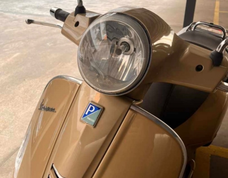 Vespa gts 300