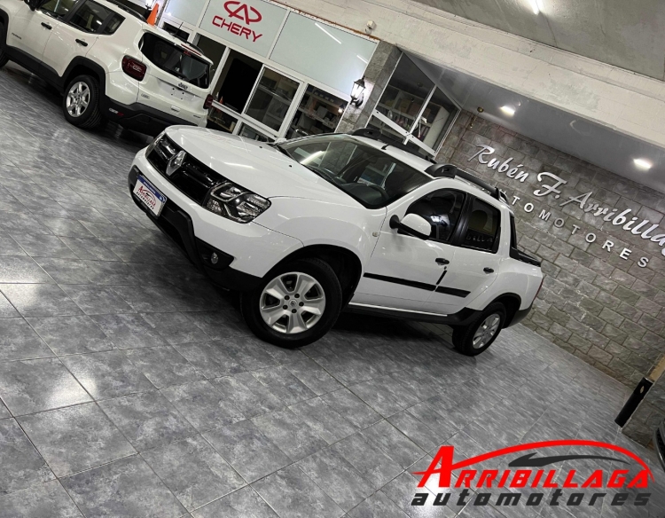 Renault Duster Oroch Dynamique 1.6 C/GNC 4X2 2017 Necochea