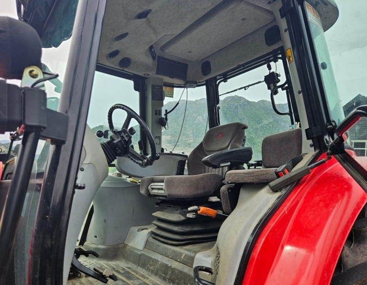 Tractor Massey Ferguson 6455