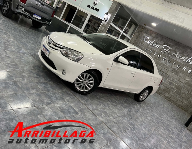 Toyota Etios XLS 1.5 Nafta MT 4Ptas 2013 Necochea