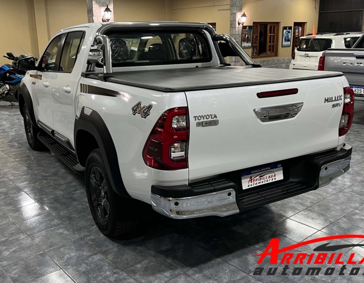 Toyota Hilux SRV 4X4 AT6 2.8 TDI C/Accesorios 2024 0Km Necochea