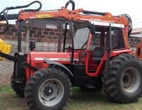 GRUA FORESTAL CON TRACTOR