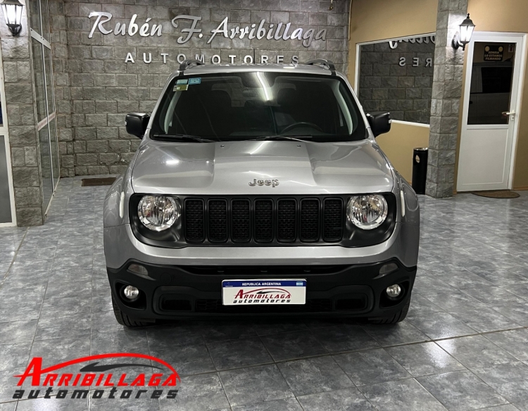 Vendido Jeep Renegade Sport MT 1.8 Nafta 2022 Necochea