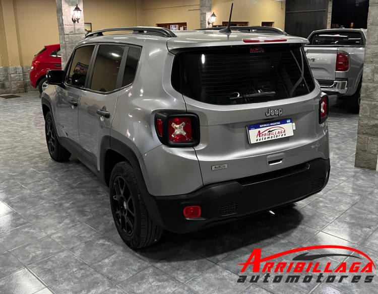 Vendido Jeep Renegade Sport MT 1.8 Nafta 2022 Necochea