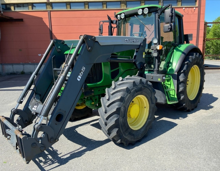 Tractor John Deere 6530 con cargador